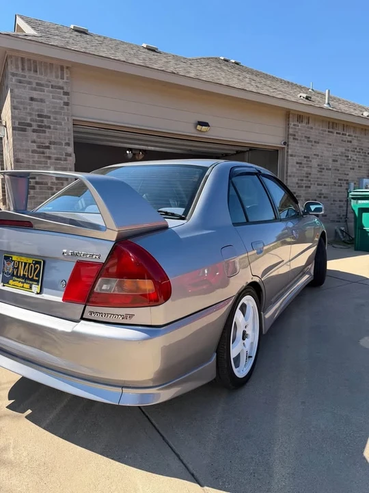 1996 Mitsubishi Lancer Evolution III 5th Gen - Image 7 of 11