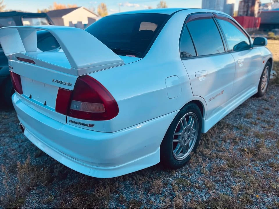 1996 Mitsubishi Lancer Evolution III 5th Gen - Image 4 of 10