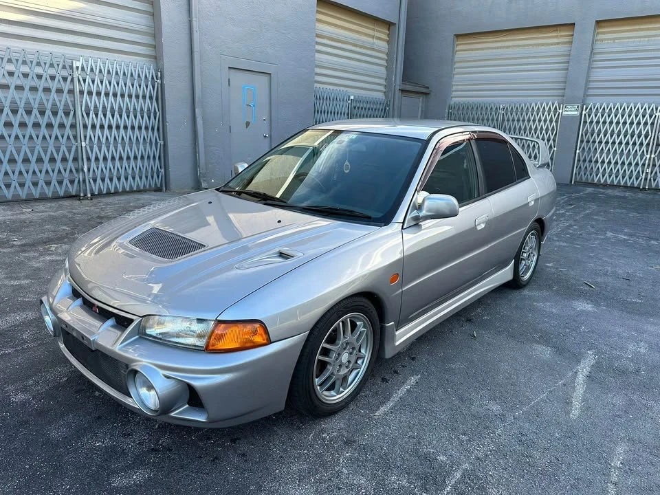 1996 Mitsubishi Lancer Evolution III 5th Gen - Image 2 of 20