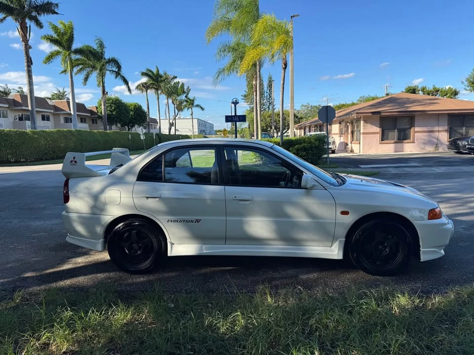 1996 Mitsubishi Lancer Evolution IV 6th Gen - Image 4 of 9
