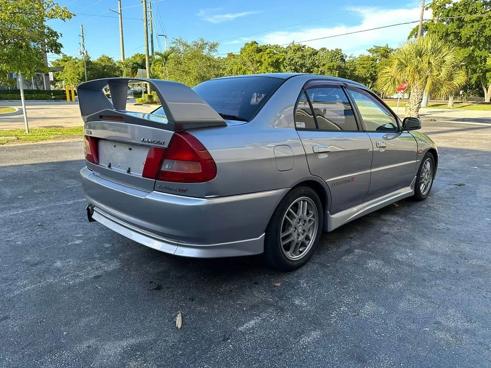 1996 Mitsubishi Lancer Evolution IV 6th Gen - Image 8 of 20