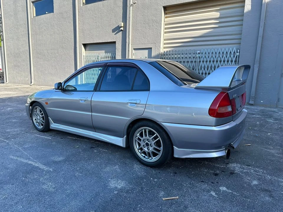 1996 Mitsubishi Lancer Evolution III 5th Gen - Image 18 of 20