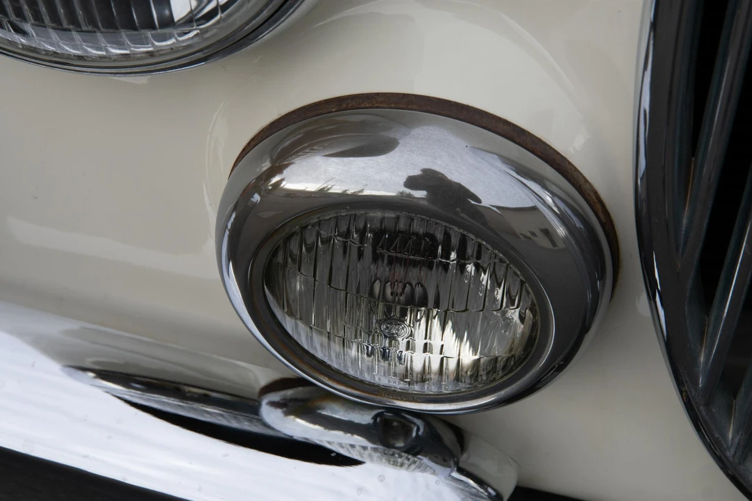 1996 Mitsuoka - Image 28 of 31