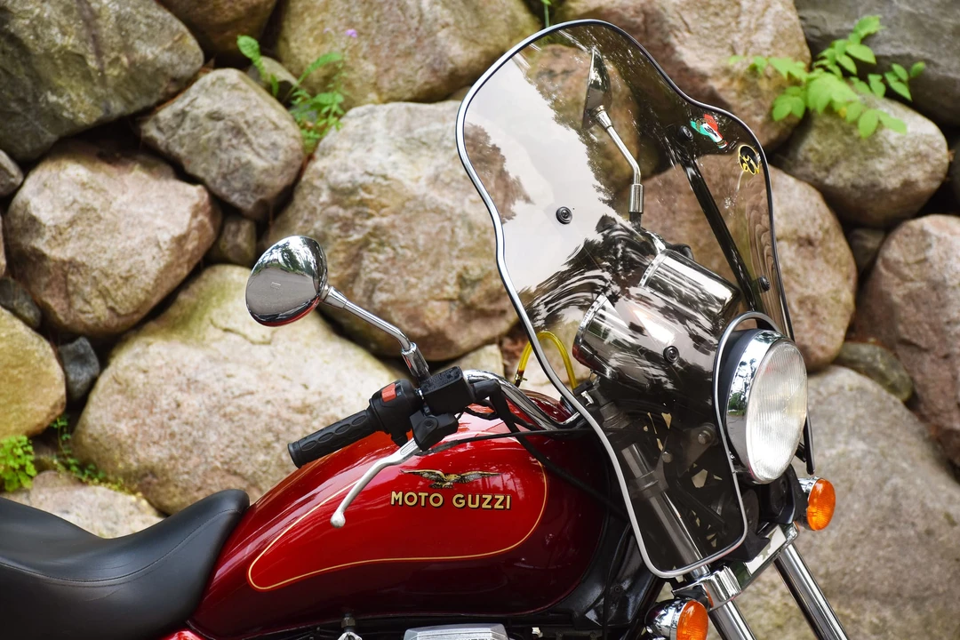 1996 Moto Guzzi - Image 25 of 31