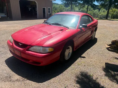 1996 Ford Mustang V6 Base