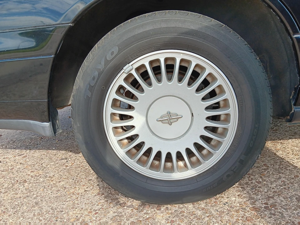 1996 Nissan Cedric 8th Gen - Image 28 of 31