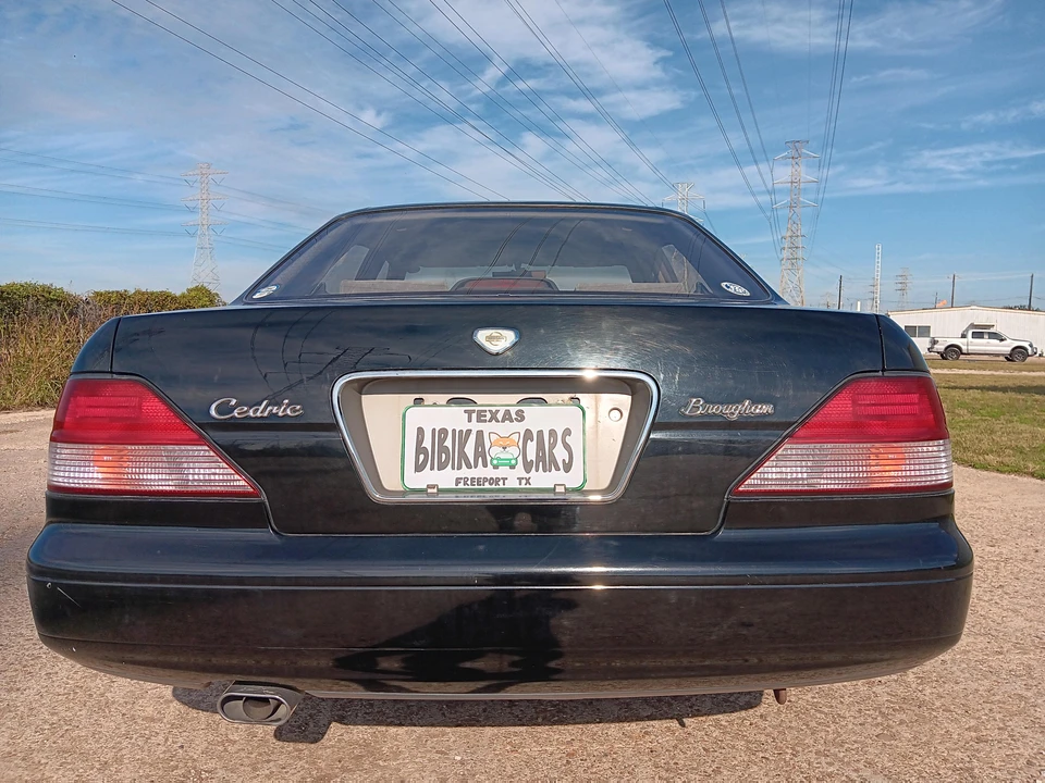 1996 Nissan Cedric 8th Gen - Image 11 of 31