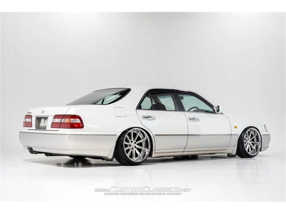 1996 Nissan Cima 3rd Gen - Image 6 of 31