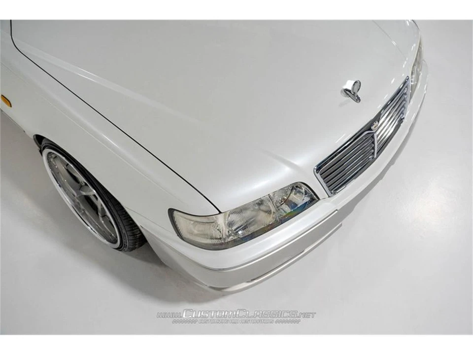 1996 Nissan Cima 3rd Gen - Image 13 of 31