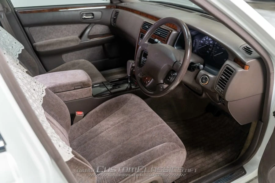 1996 Nissan Cima - Image 3 of 7