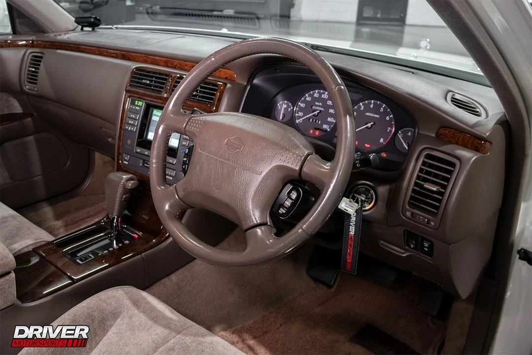 1996 Nissan Cima 3rd Gen - Image 12 of 27