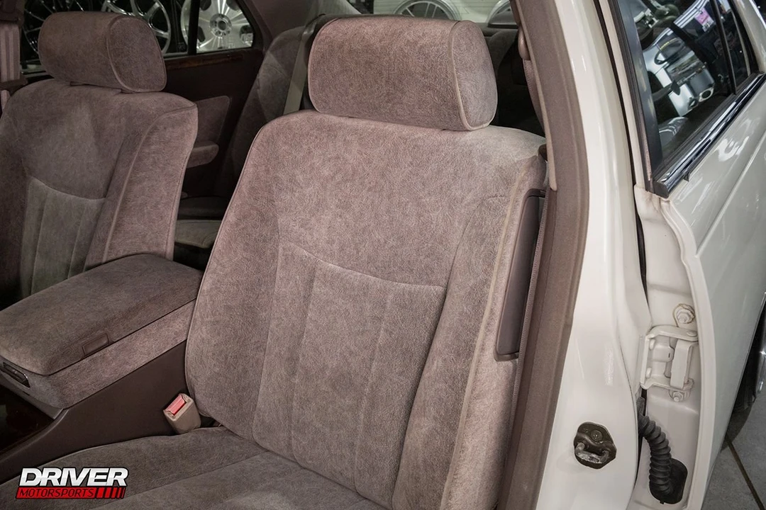 1996 Nissan Cima 3rd Gen - Image 15 of 27