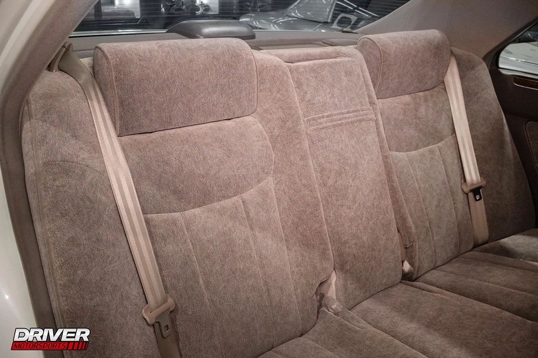 1996 Nissan Cima 3rd Gen - Image 16 of 27