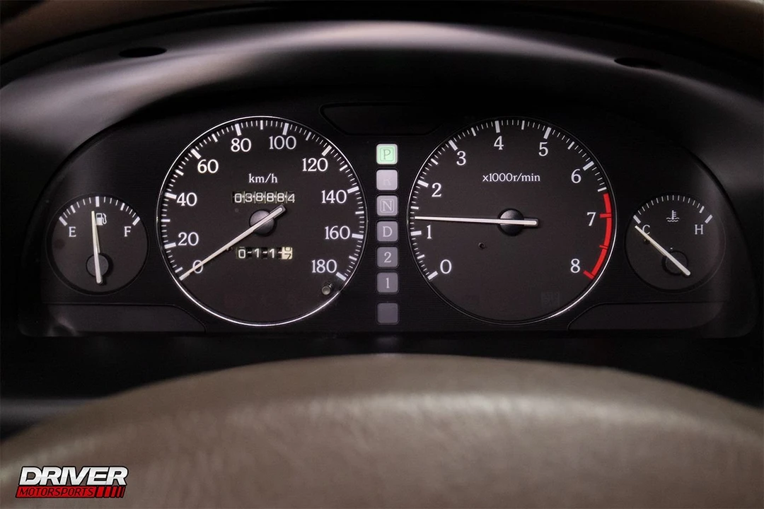 1996 Nissan Cima 3rd Gen - Image 19 of 27