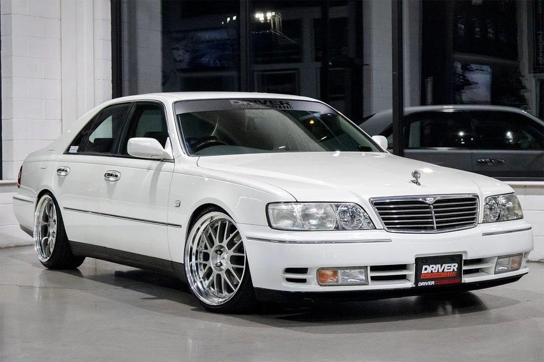 1996 Nissan Cima 3rd Gen - Image 23 of 27