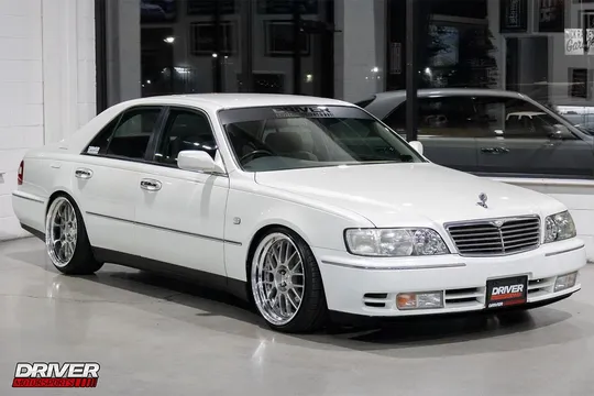 1996 Nissan Cima V8