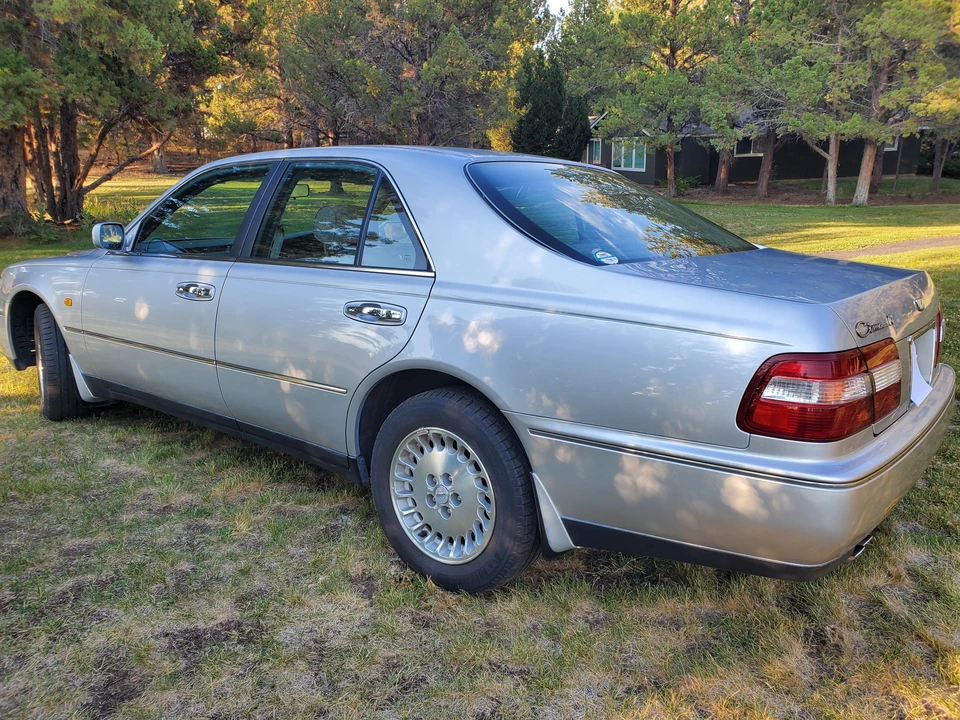 1996 Nissan Cima 3rd Gen - Image 14 of 31
