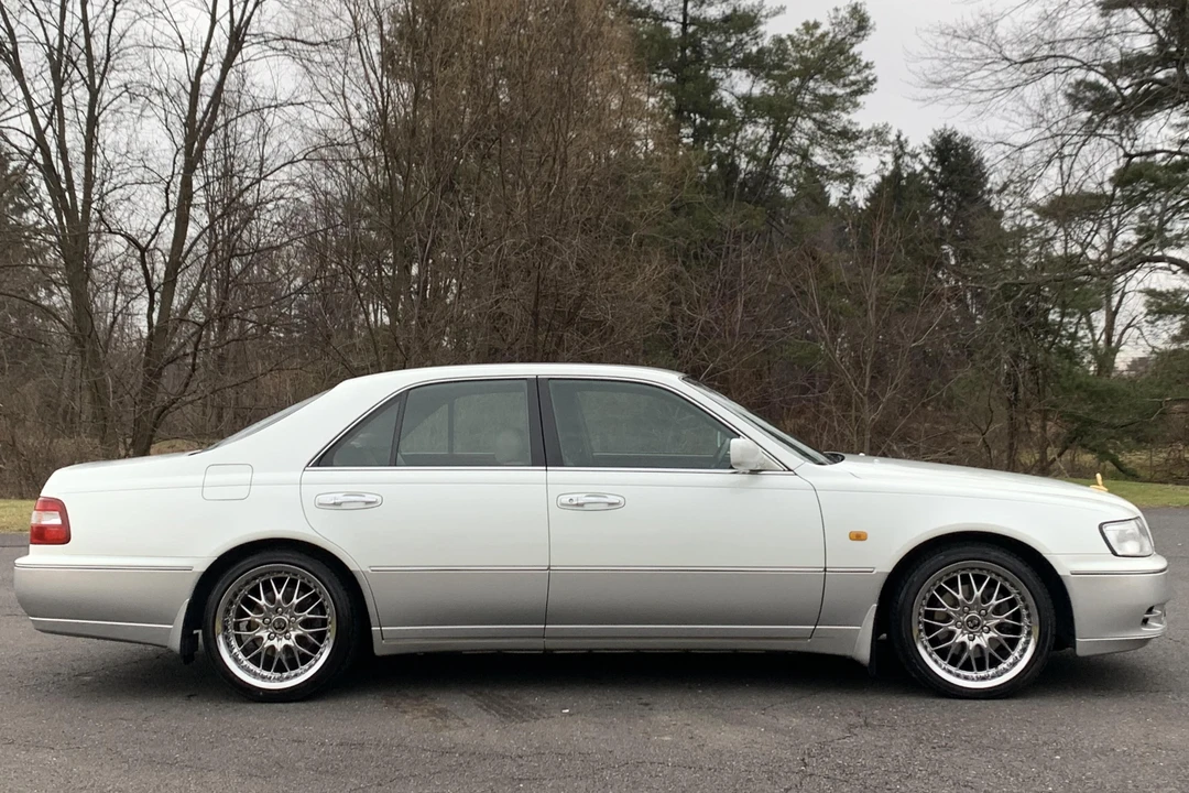 1996 Nissan Cima 3rd Gen - Image 3 of 6