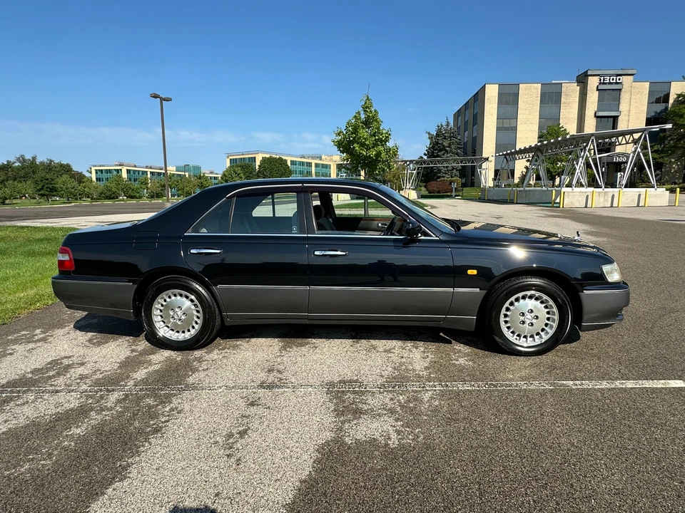 1996 Nissan Cima 3rd Gen - Image 17 of 31