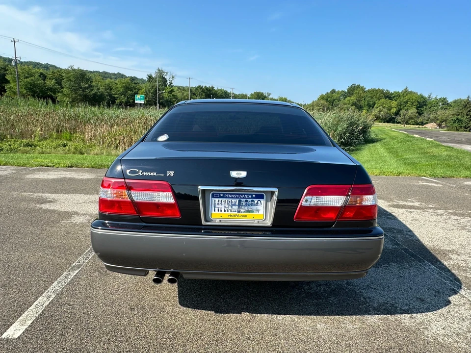 1996 Nissan Cima 3rd Gen - Image 13 of 31