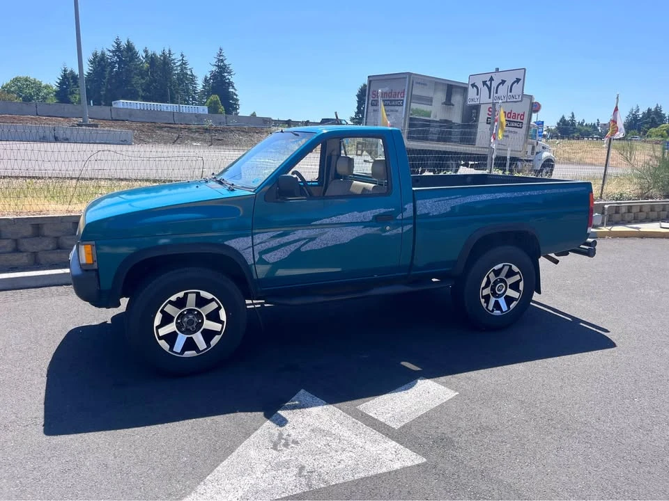 1996 Nissan Frontier - Image 4 of 5