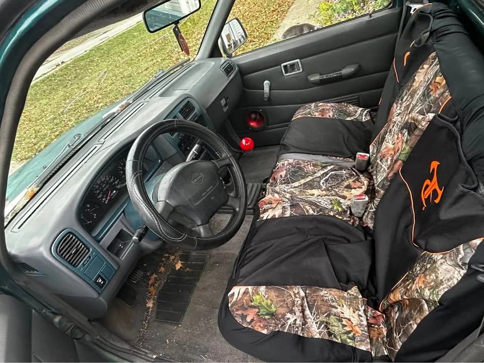 1996 Nissan Frontier - Image 5 of 6