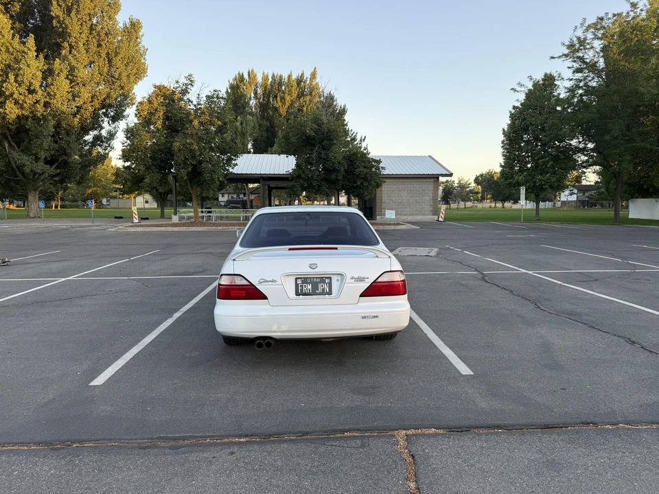 1996 Nissan Gloria 10th Gen - Image 7 of 31
