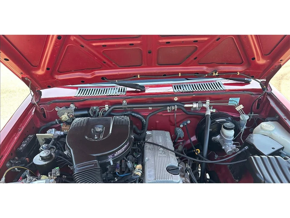 1996 Nissan Frontier - Image 16 of 28