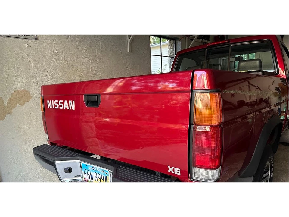 1996 Nissan Frontier - Image 22 of 28