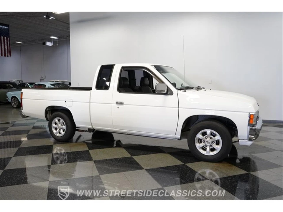 1996 Nissan Frontier - Image 14 of 31