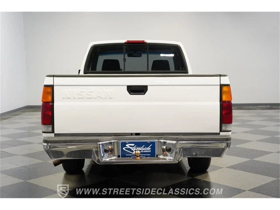 1996 Nissan Frontier - Image 9 of 31