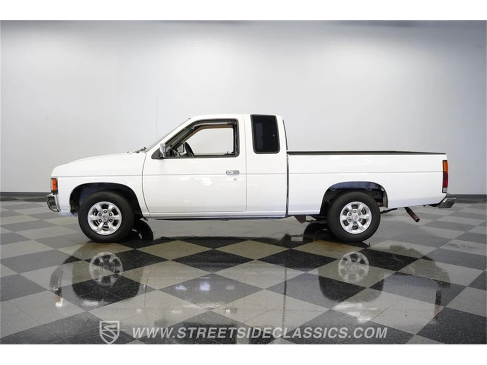 1996 Nissan Frontier - Image 6 of 31
