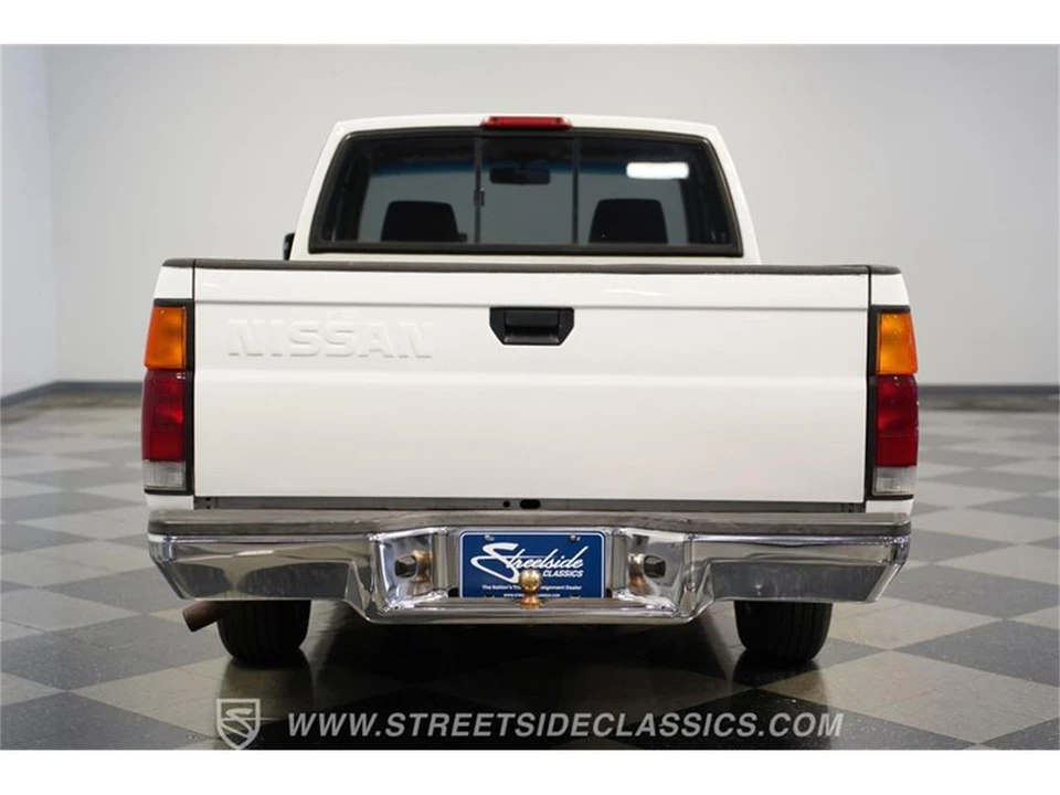 1996 Nissan Frontier - Image 24 of 31