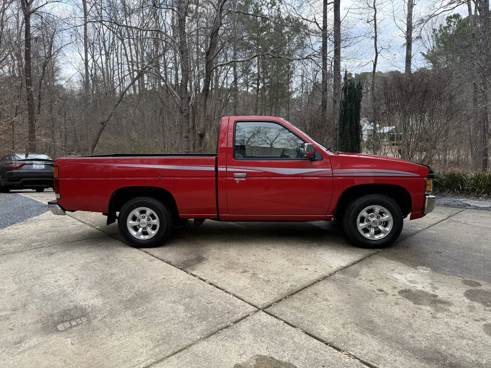 1996 Nissan Frontier - Image 30 of 31