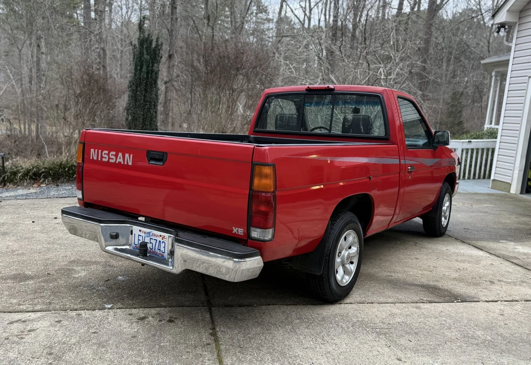 1996 Nissan Frontier - Image 23 of 31