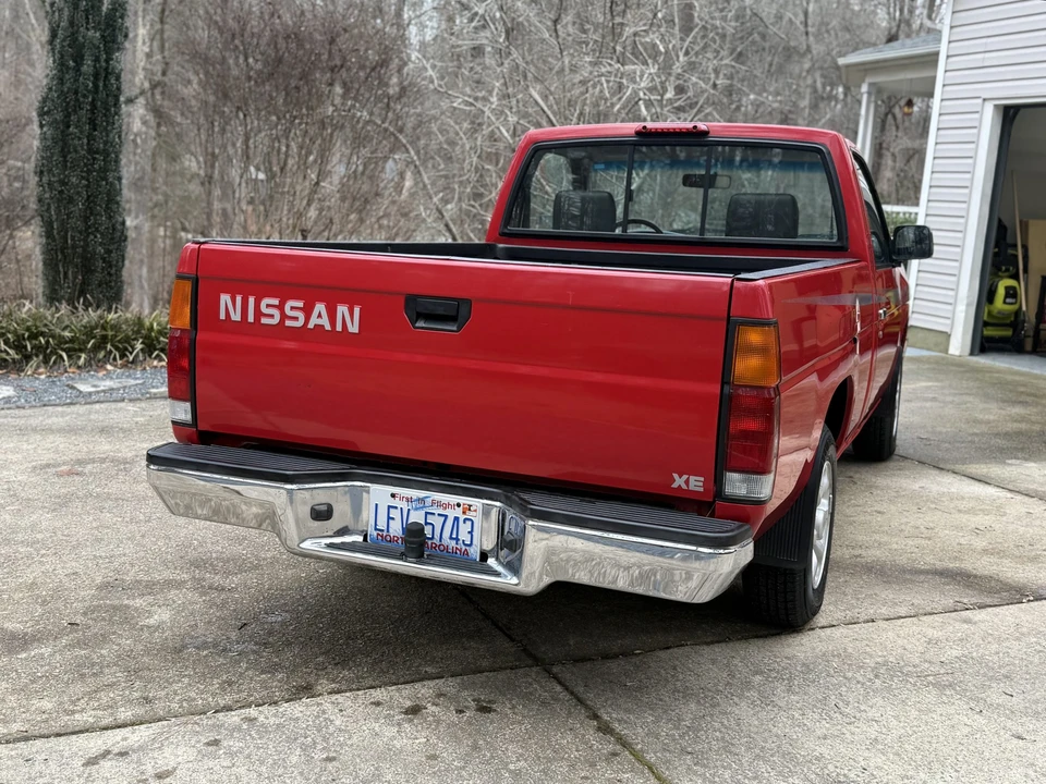 1996 Nissan Frontier - Image 21 of 31
