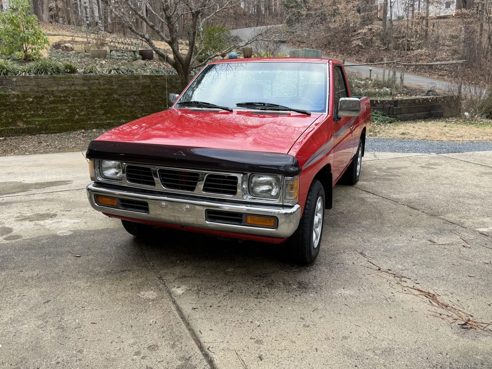 1996 Nissan Frontier - Image 2 of 31