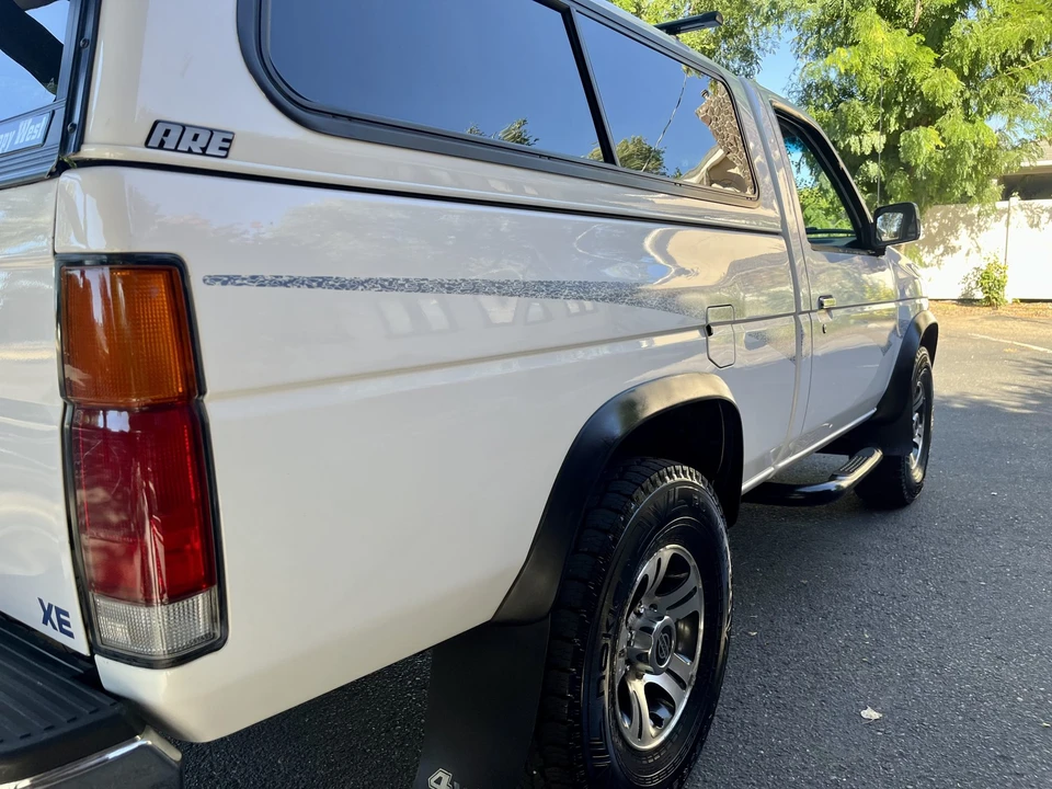 1996 Nissan Frontier - Image 23 of 31