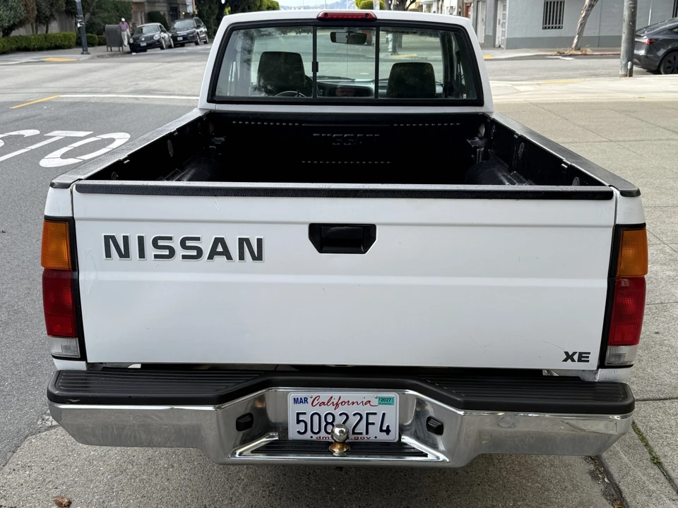 1996 Nissan Frontier - Image 15 of 31