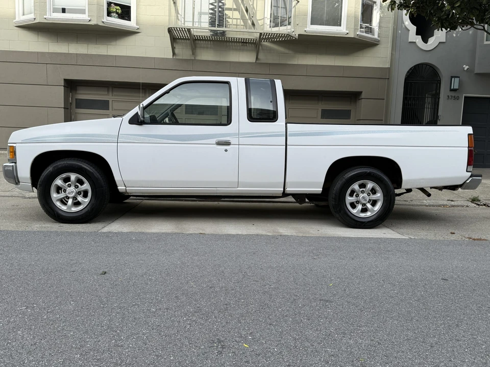 1996 Nissan Frontier - Image 19 of 31