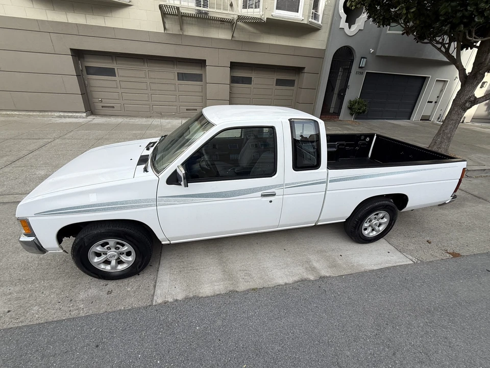 1996 Nissan Frontier - Image 20 of 31