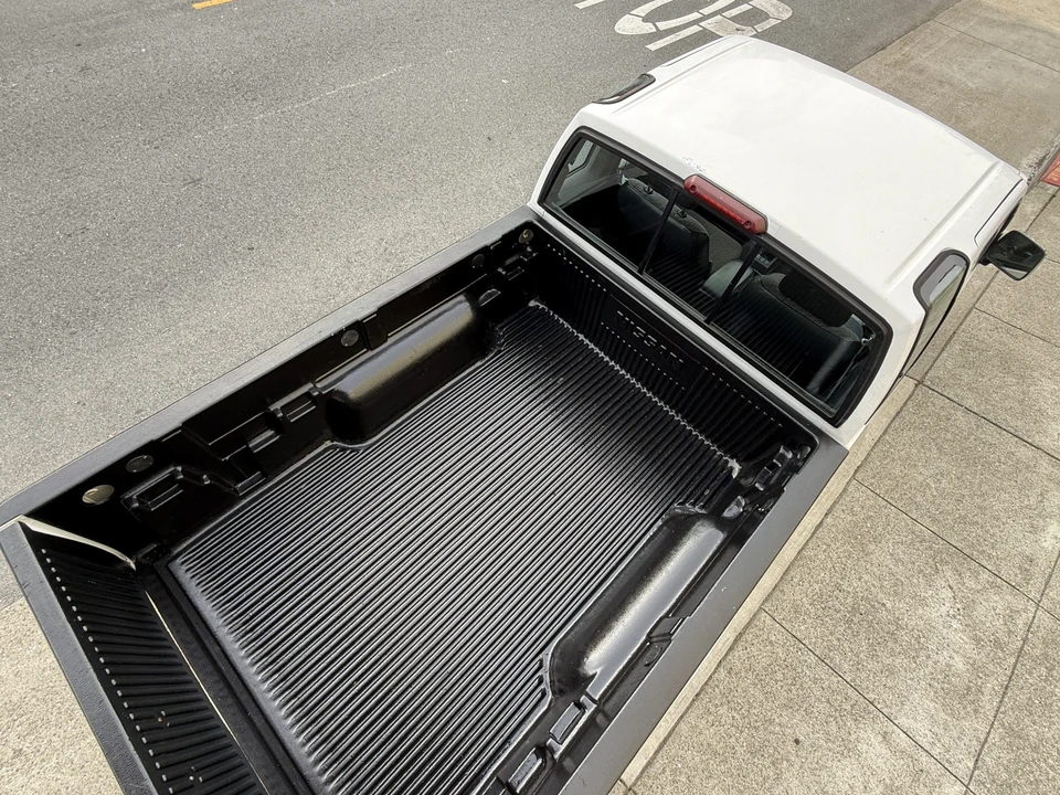 1996 Nissan Frontier - Image 23 of 31