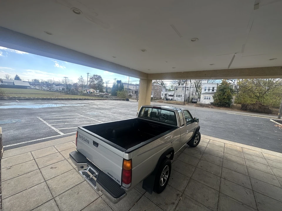 1996 Nissan Frontier - Image 19 of 31
