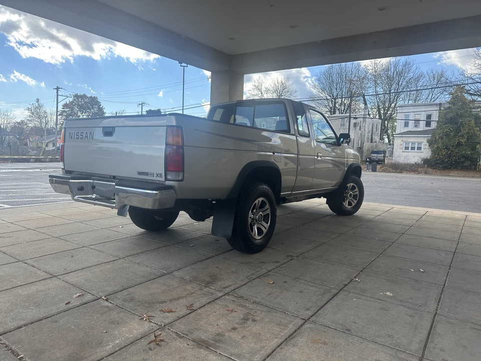 1996 Nissan Frontier - Image 20 of 31
