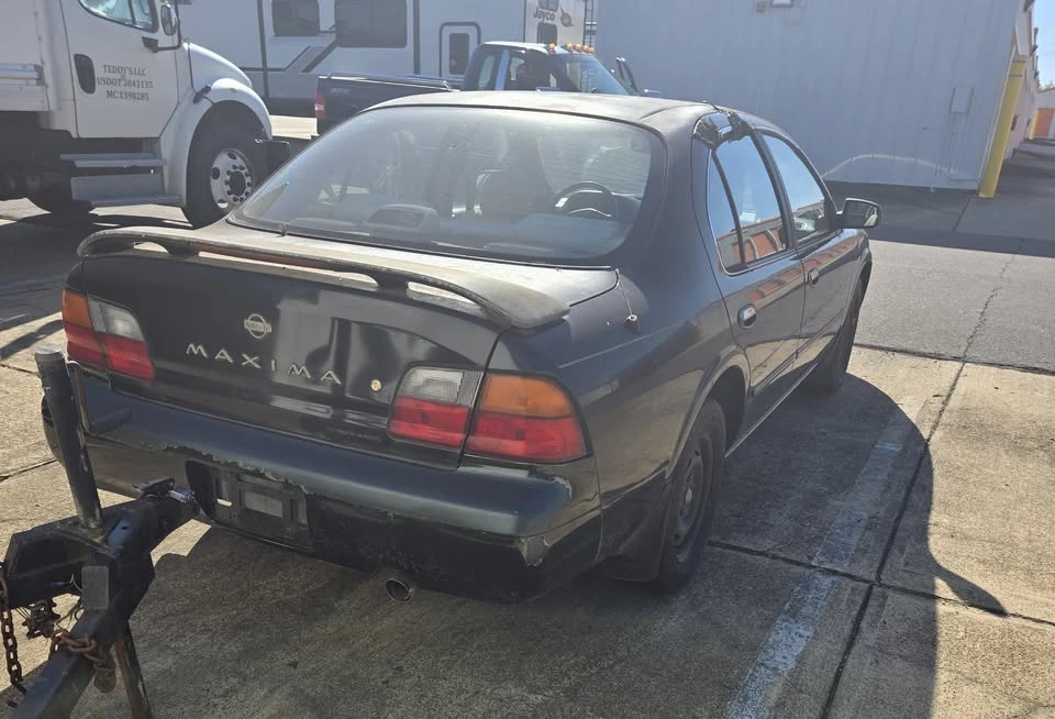 1996 Nissan Maxima 4th Gen - Image 4 of 7