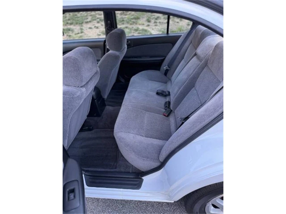 1996 Nissan Maxima 4th Gen - Image 20 of 25