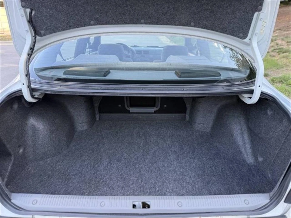 1996 Nissan Maxima 4th Gen - Image 21 of 25