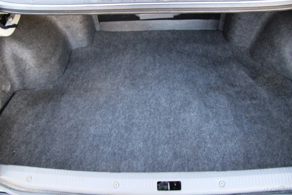 1996 Nissan Maxima 4th Gen - Image 20 of 21
