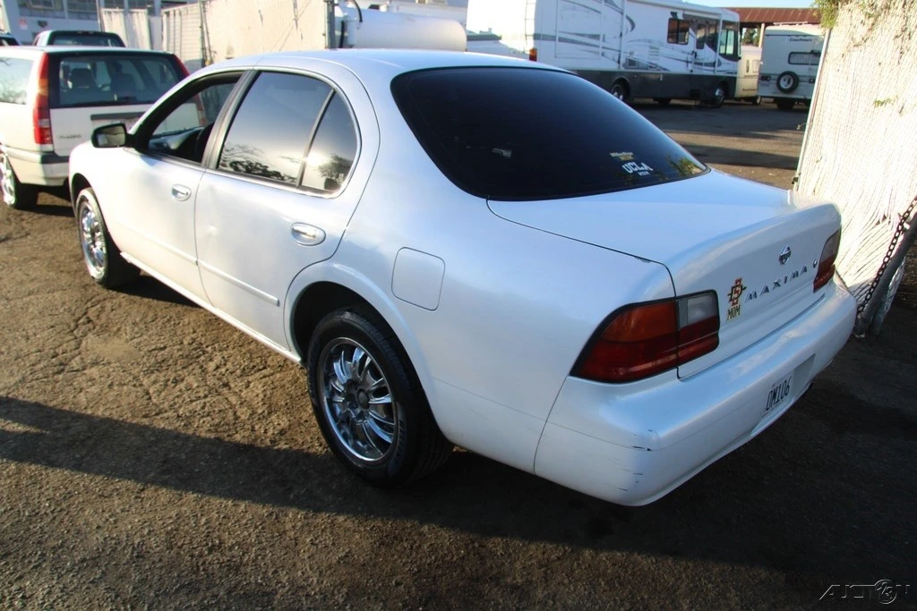 1996 Nissan Maxima 4th Gen - Image 6 of 21