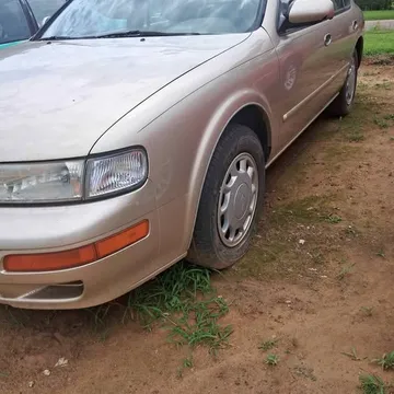 1996 Nissan Maxima